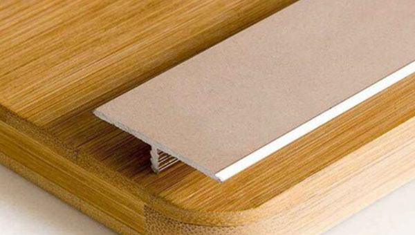 结构胶能粘木头吗？