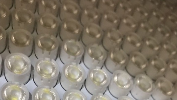 汇巨提供透明有机硅灌封胶为电子公司解决灯具封装问题