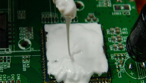 散热硅脂涂太多会怎样，汇巨为您解答