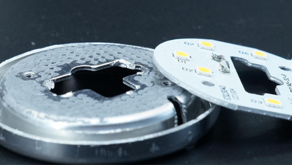 普通硅胶可以当导热硅胶用吗，等汇巨工程师告诉您