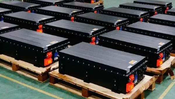 新能源汽车动力电池组的稳定运行汇巨来护航！