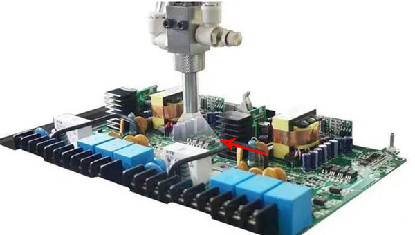 电路板如何进行有效防护？电路板三防漆应用解决方案！