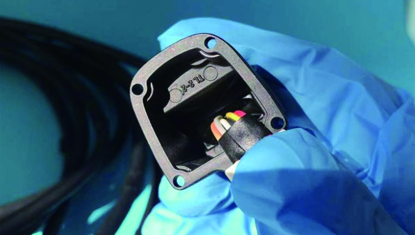 防水保护连接器用什么胶？连接器线束固定保护胶粘解决方案！