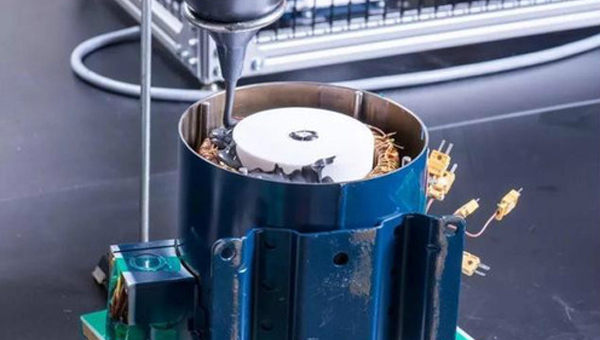 电子环氧结构胶应用解决电子电器高强度粘接需要