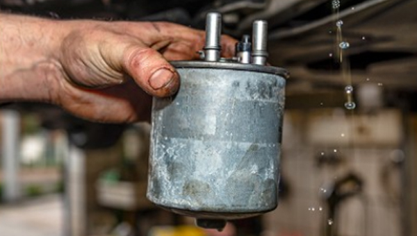 机油滤清器密封固定用胶，汽车三滤胶水应用解决