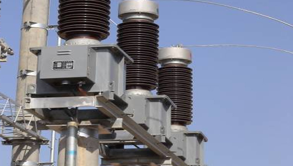 互感器线路封装，使用聚氨酯灌封胶可提供更好保护作用