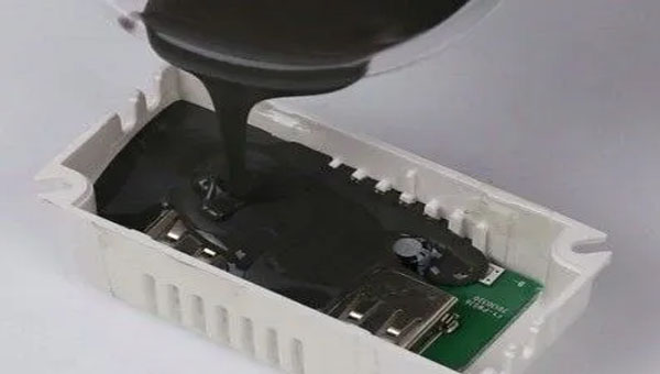 黑色保密灌封胶，用于重要设备封装防护的理想选择