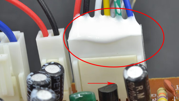 绝缘密封胶在电工电气设备的作用是什么？