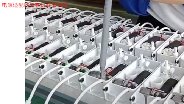 电源适配器耐高温三防保护用什么胶水合适