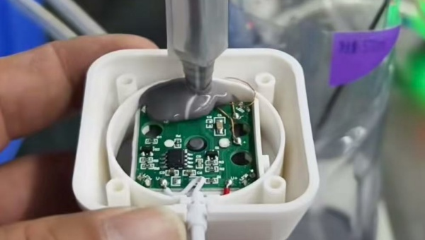 电动牙刷无线充电器封装防水绝缘有机硅灌封胶HJ-711是首选