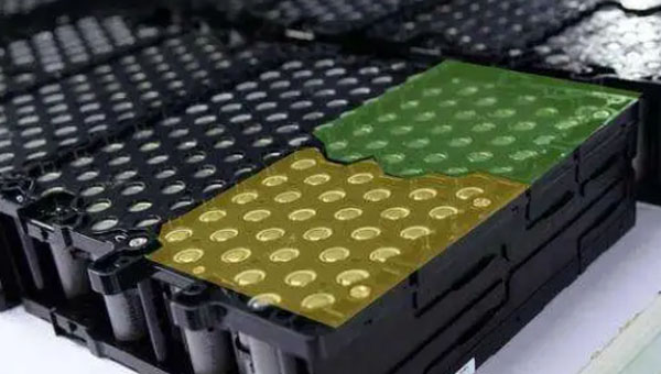 新能源汽车动力电池灌封胶