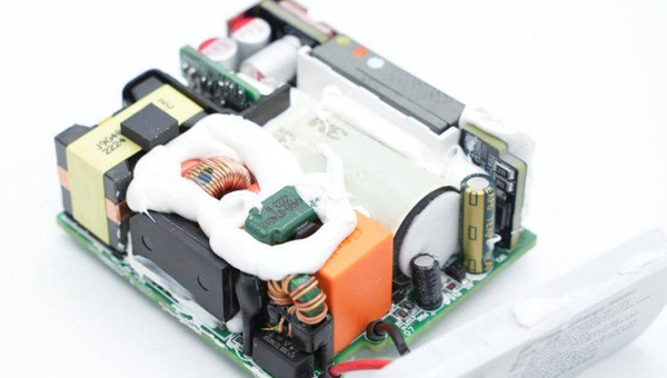 阻燃密封胶，为电子设备的使用提供可靠性