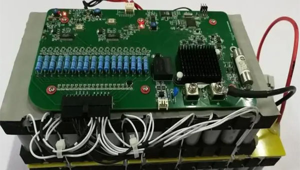 新能源汽车用胶案例