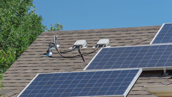 聚氨酯导热灌封胶用于太阳能接线盒的封装保护