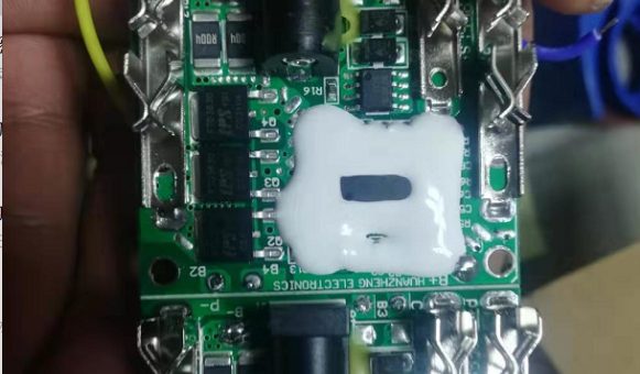 防水密封胶，定制化防水密封胶解决方案满足电子产品不同场景防水需求