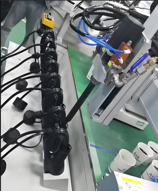 聚氨酯灌封胶，新能源汽车充电枪的防水灌封保护用聚氨酯灌封胶