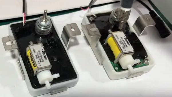 环氧灌封胶，驱动电源电路板与金属外壳的缝隙填充用什么胶?